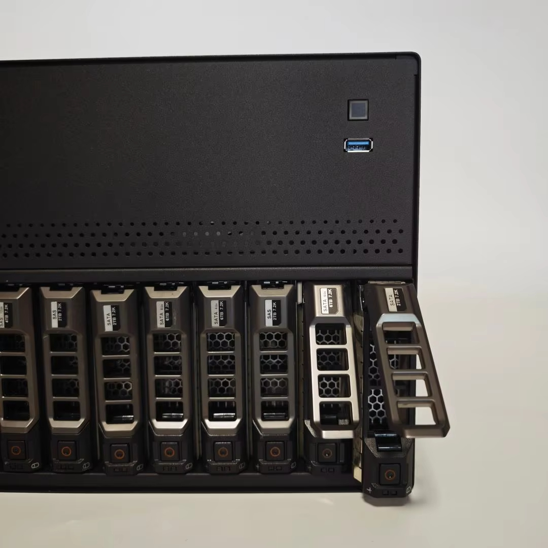 10 Bay NAS Server Case 0.8mm G - Retro Gaming Pc Case recension och pris